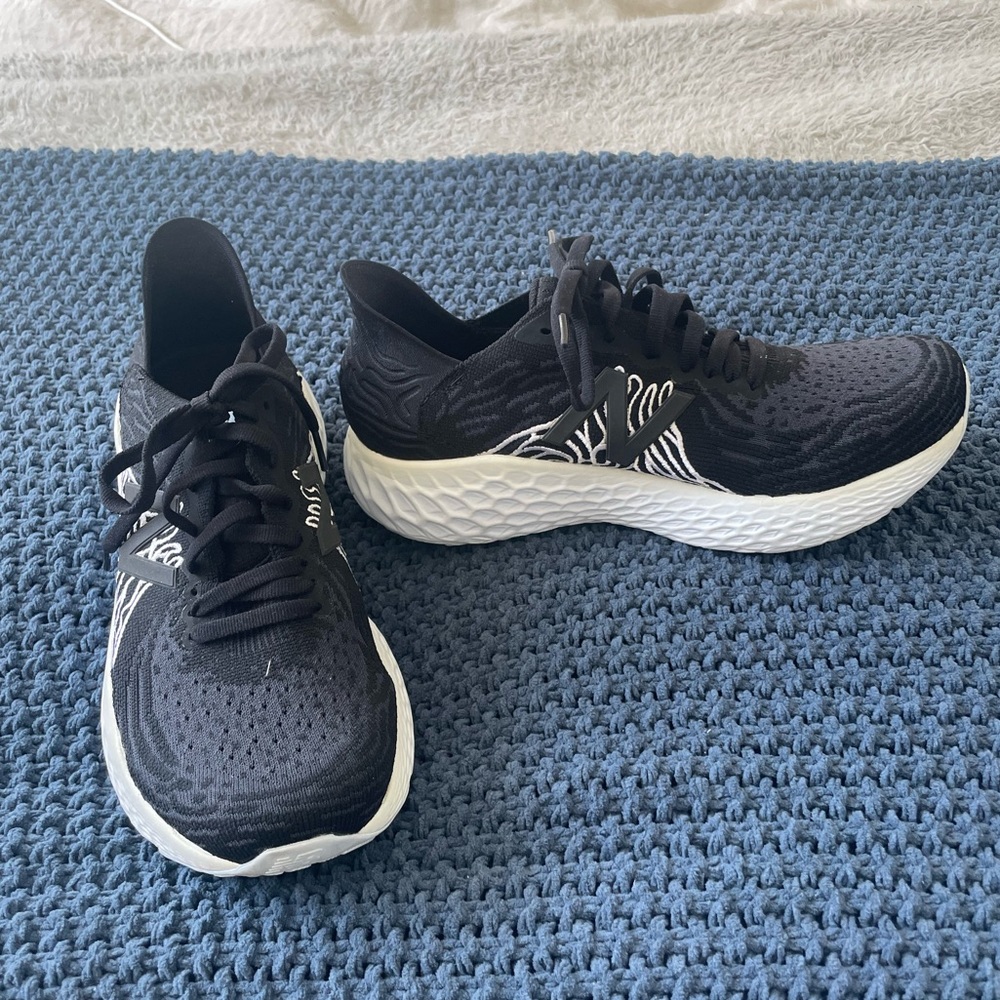 **NEW BALANCE FRESH FOAM TENNIS SHOES**